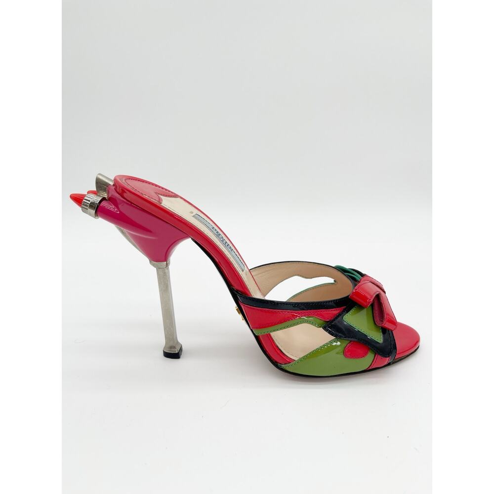 Prada S/S 2012 Runway Red Patent Hot Rod Rocket Tail Light Mule Sandals IT 36.5 - Picture 5 of 15